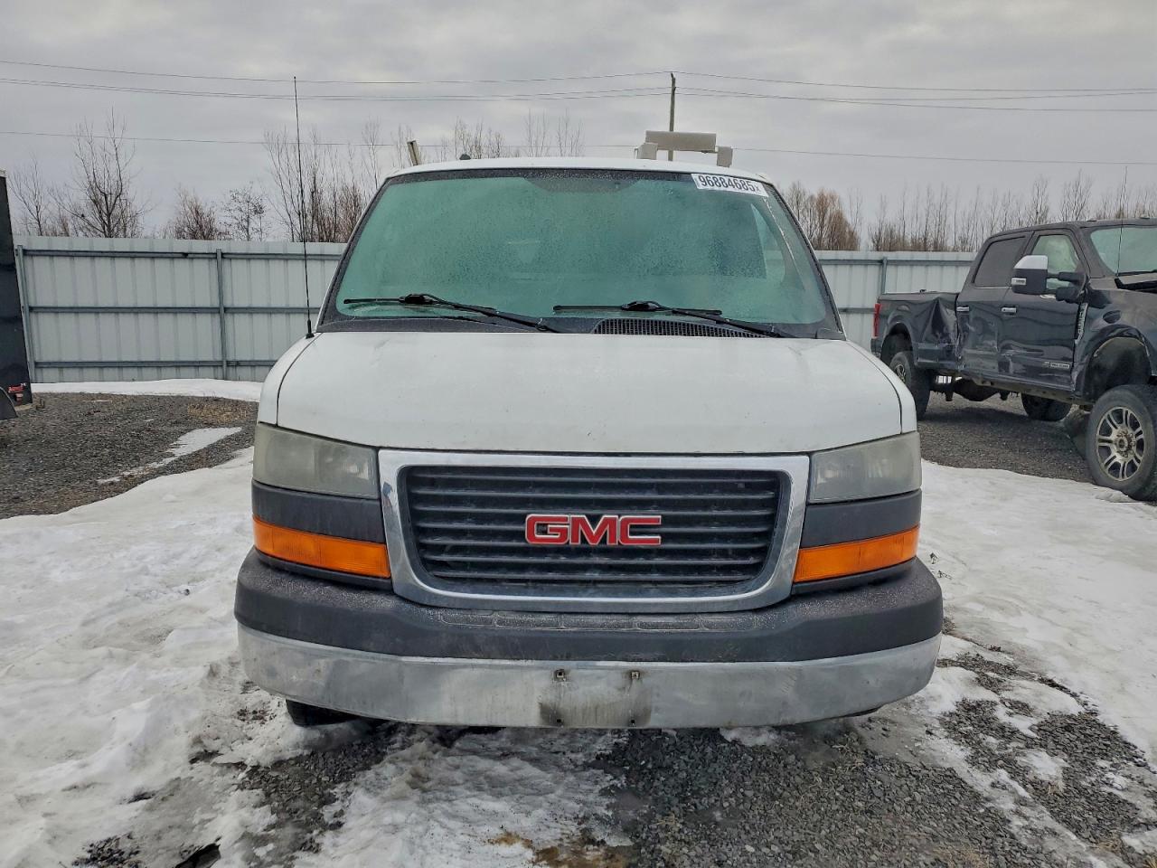 2013 GMC SAVANA G3500 photo 5