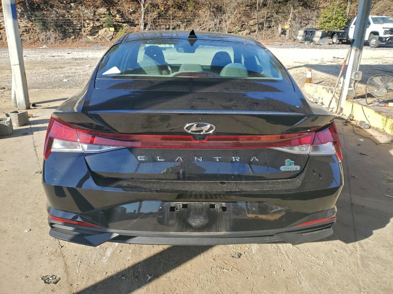 2023 HYUNDAI ELANTRA SEL photo 6