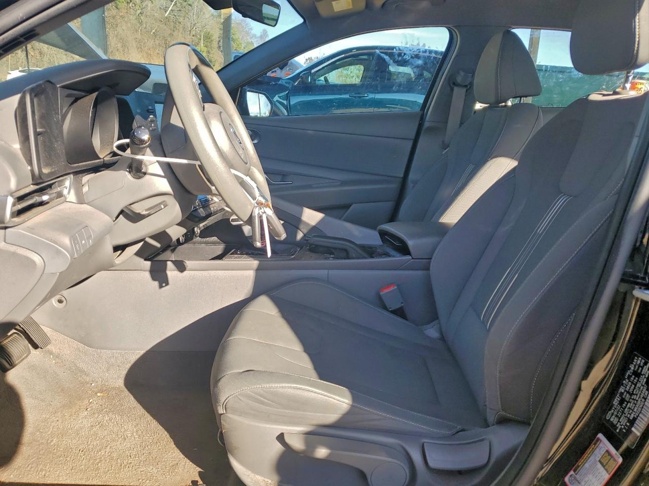 2023 HYUNDAI ELANTRA SEL photo 7