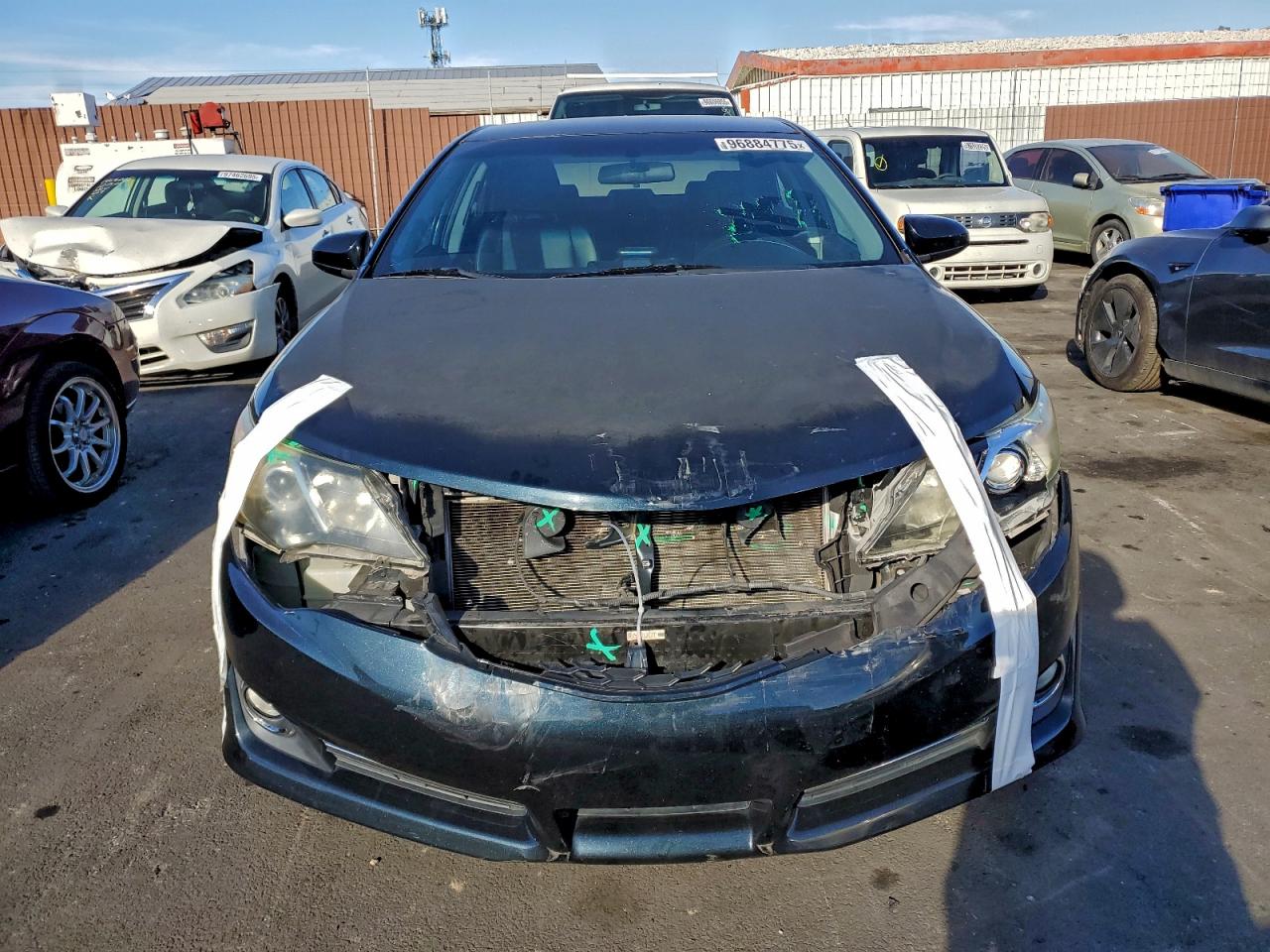 2014 TOYOTA CAMRY L photo 5