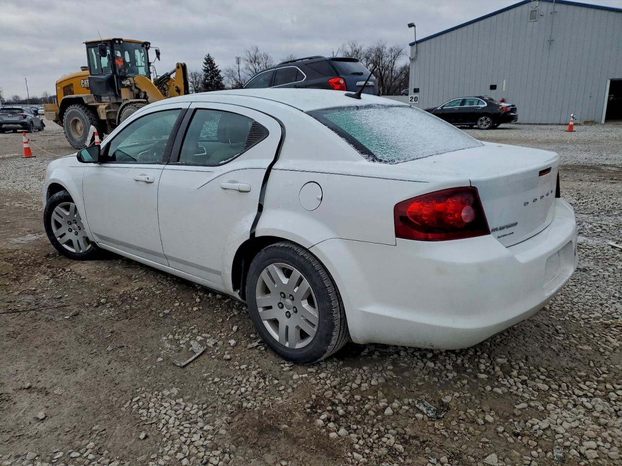 2013 DODGE AVENGER SE photo 2