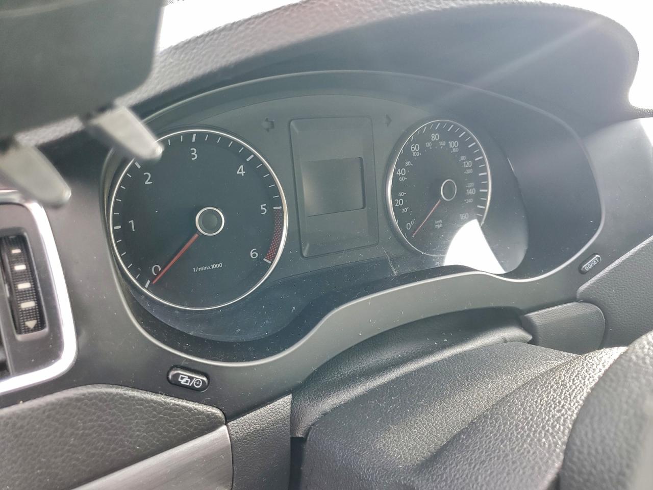 2014 VOLKSWAGEN JETTA TDI photo 9
