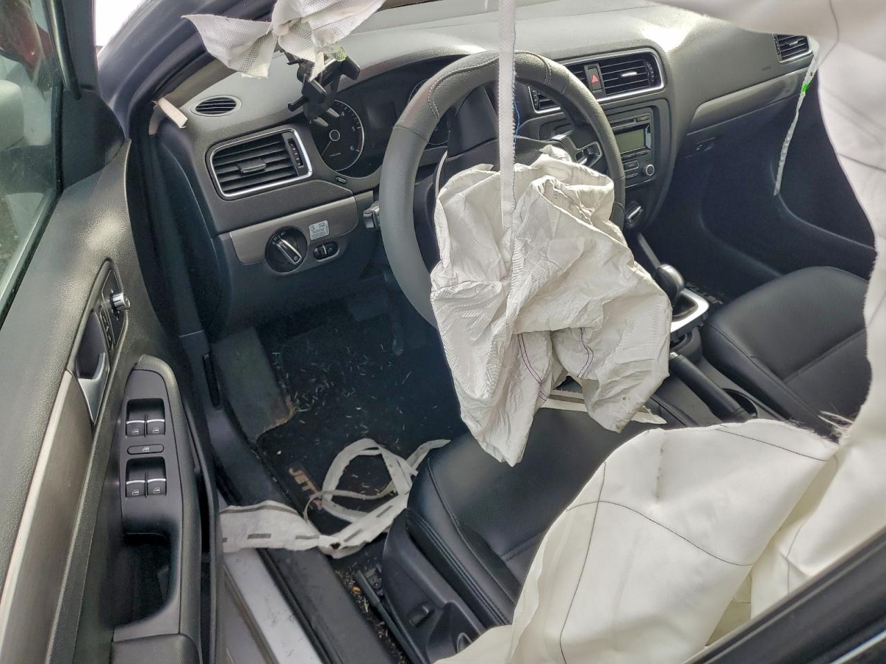 2014 VOLKSWAGEN JETTA TDI photo 8