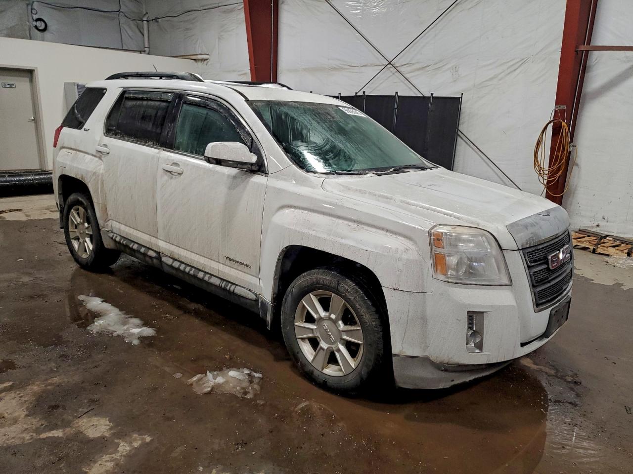 2013 GMC TERRAIN SLT photo 4