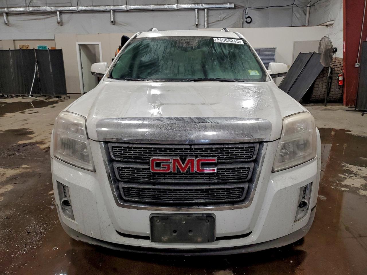 2013 GMC TERRAIN SLT photo 5