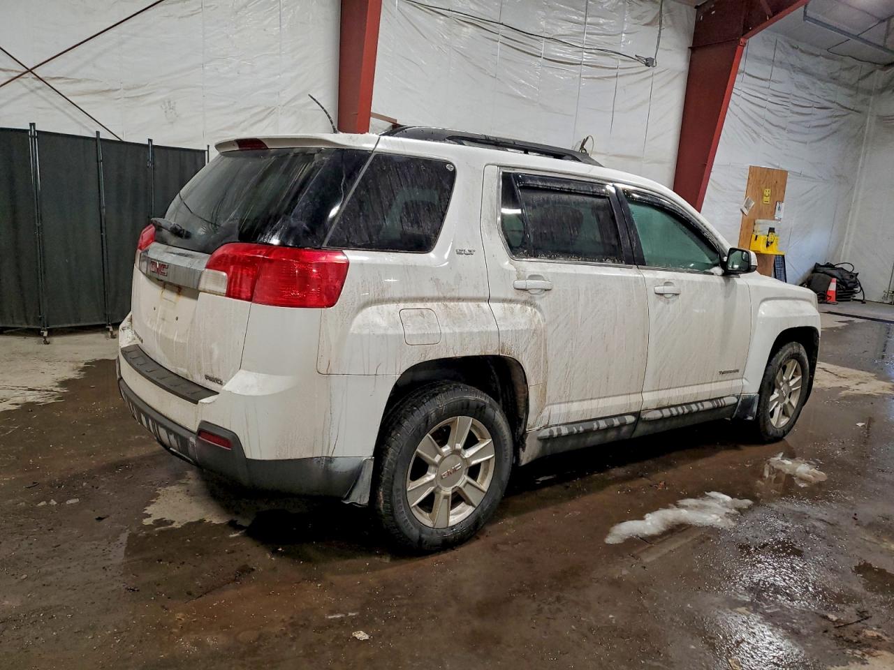 2013 GMC TERRAIN SLT photo 3