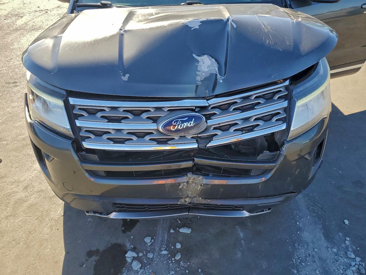 2018 FORD EXPLORER XLT photo 12