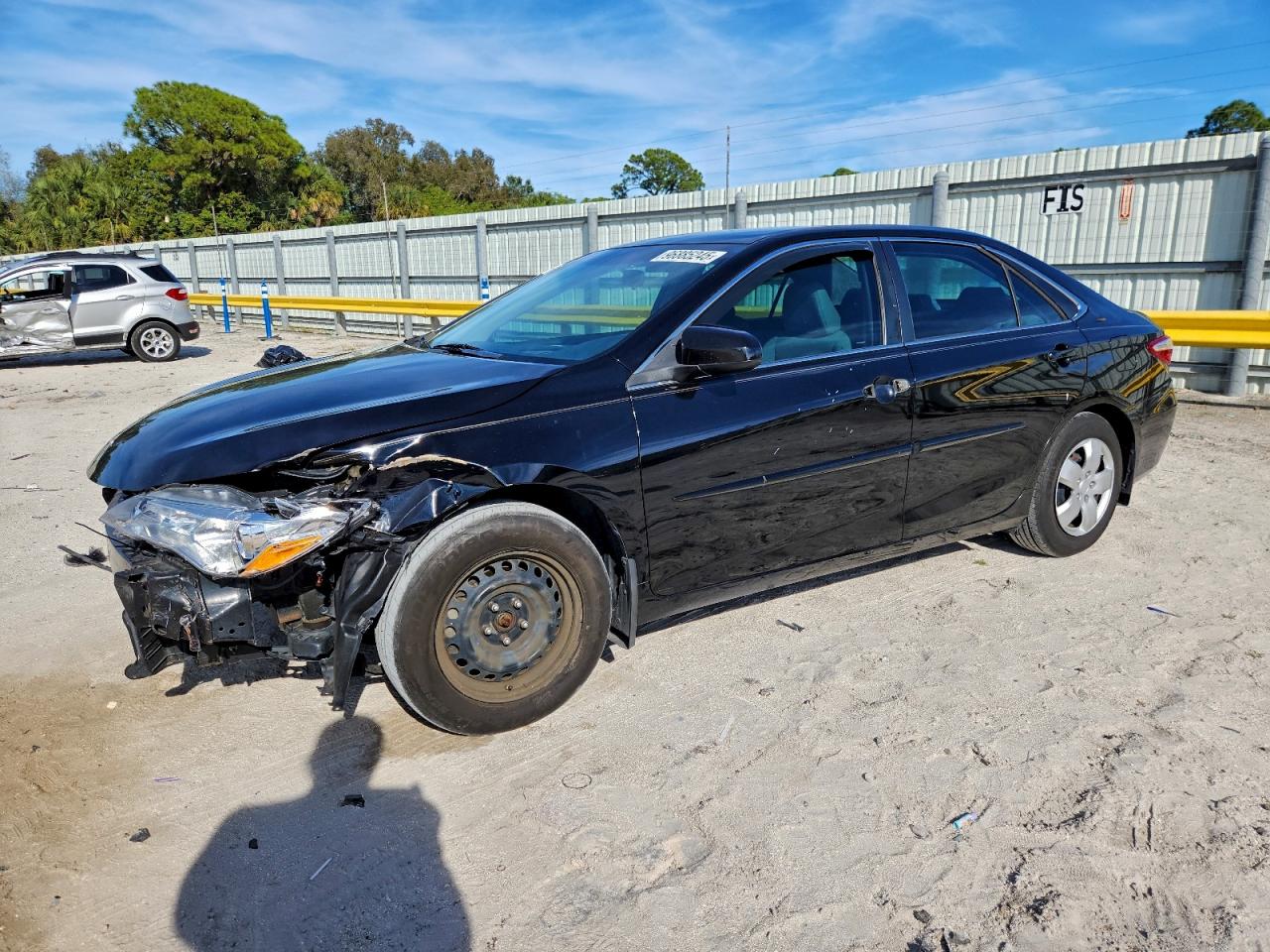 2016 TOYOTA CAMRY