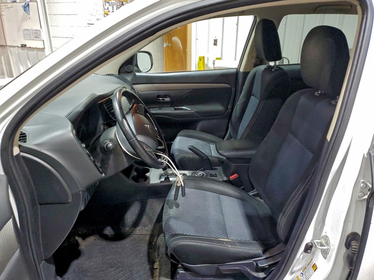2016 MITSUBISHI OUTLANDER SE photo 7