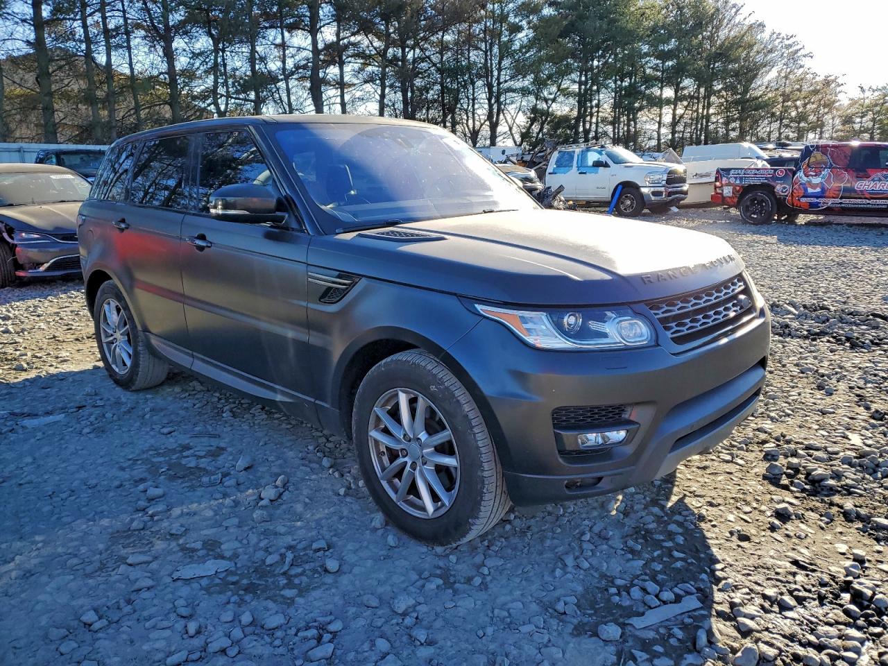 2017 LAND ROVER RANGE ROVER SPORT SE photo 4