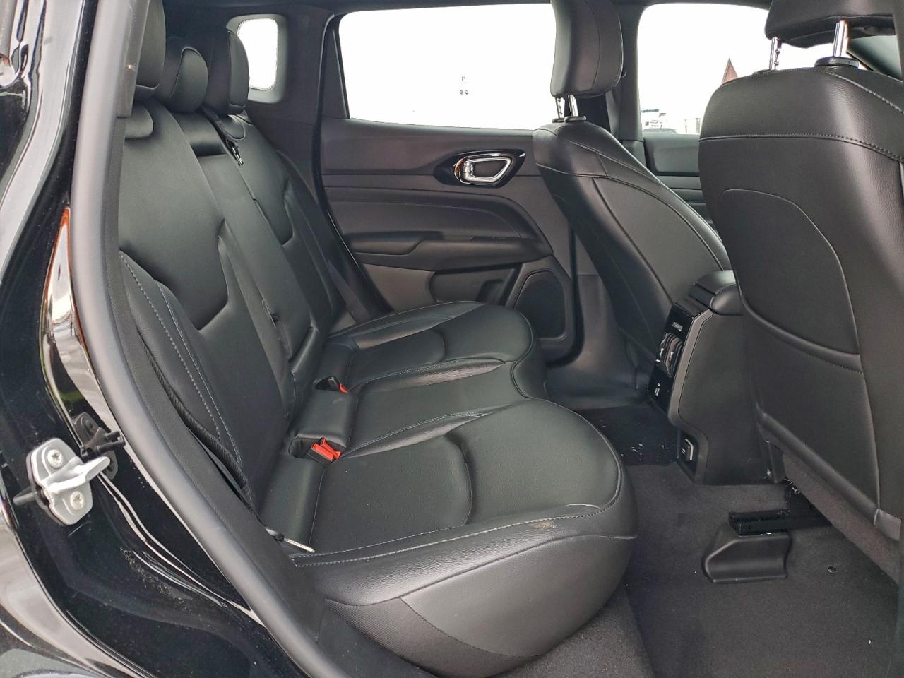 2025 JEEP COMPASS LATITUDE LUX photo 11