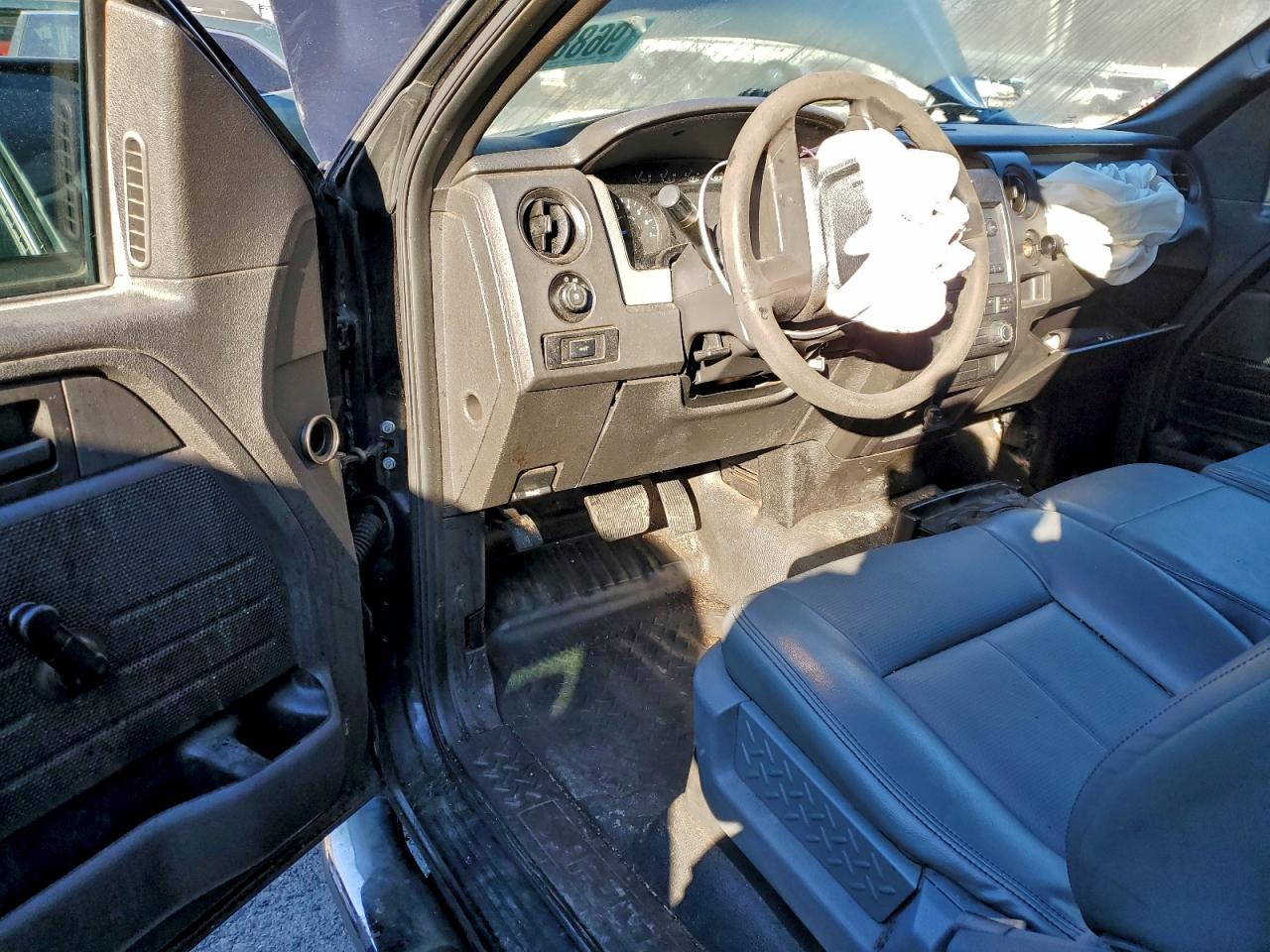 2014 FORD F150 photo 8