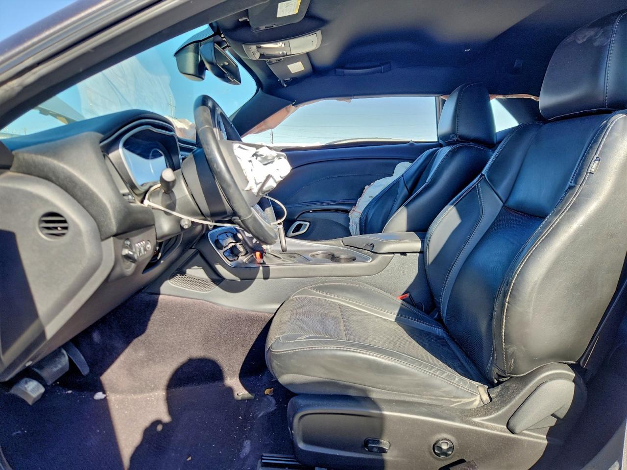 2016 DODGE CHALLENGER SXT photo 7
