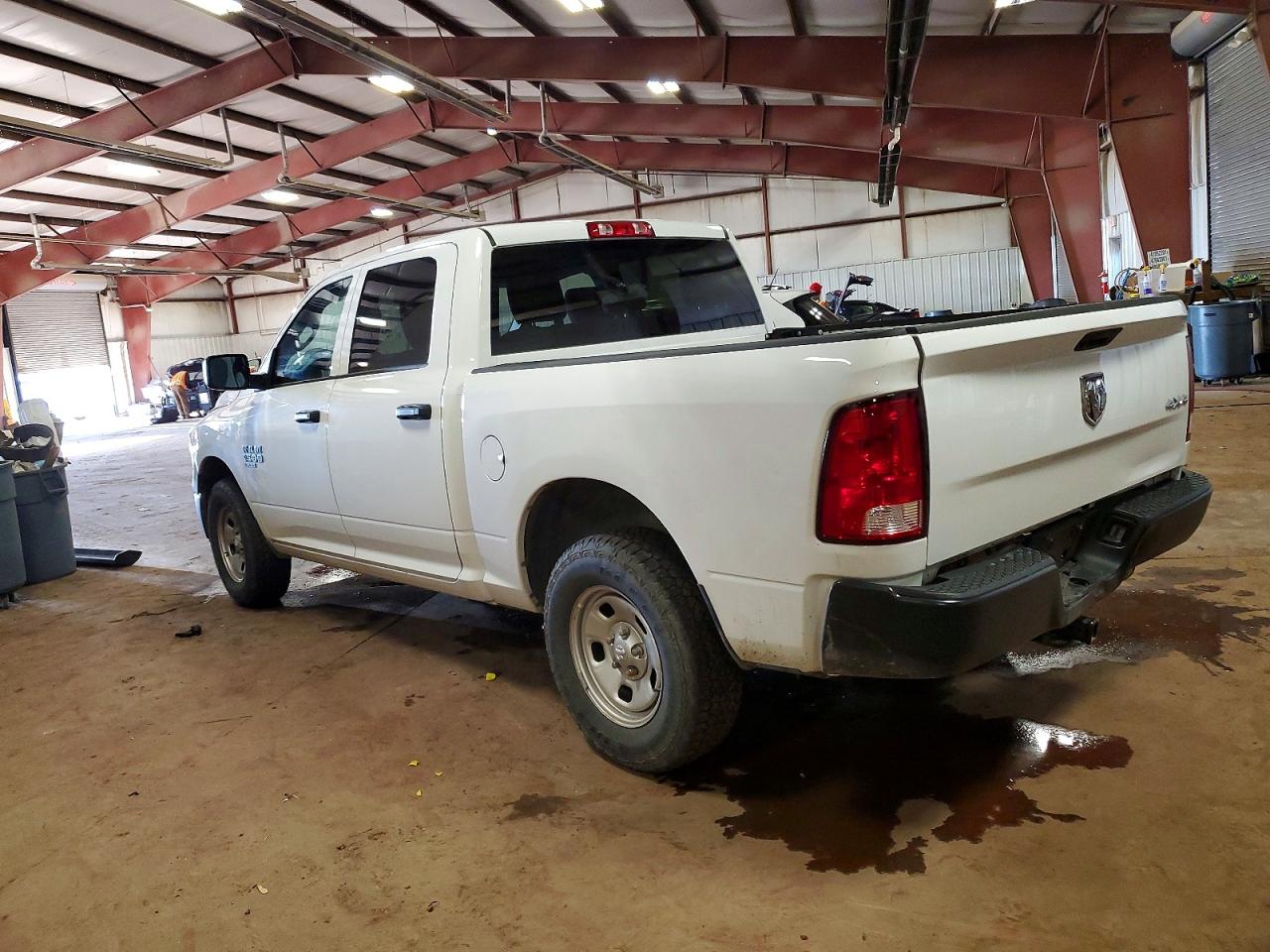 2022 RAM 1500 CLASSIC TRADESMAN photo 2