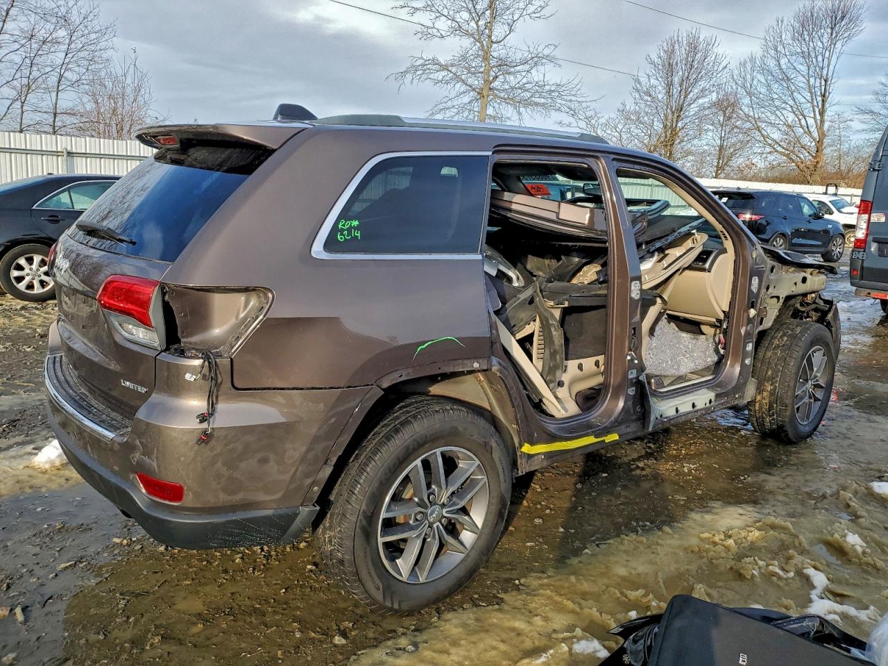 2018 JEEP GRAND CHEROKEE LIMITED photo 3