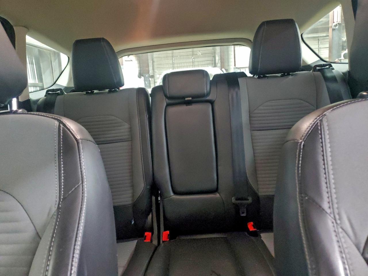 2018 FORD ESCAPE SE photo 10