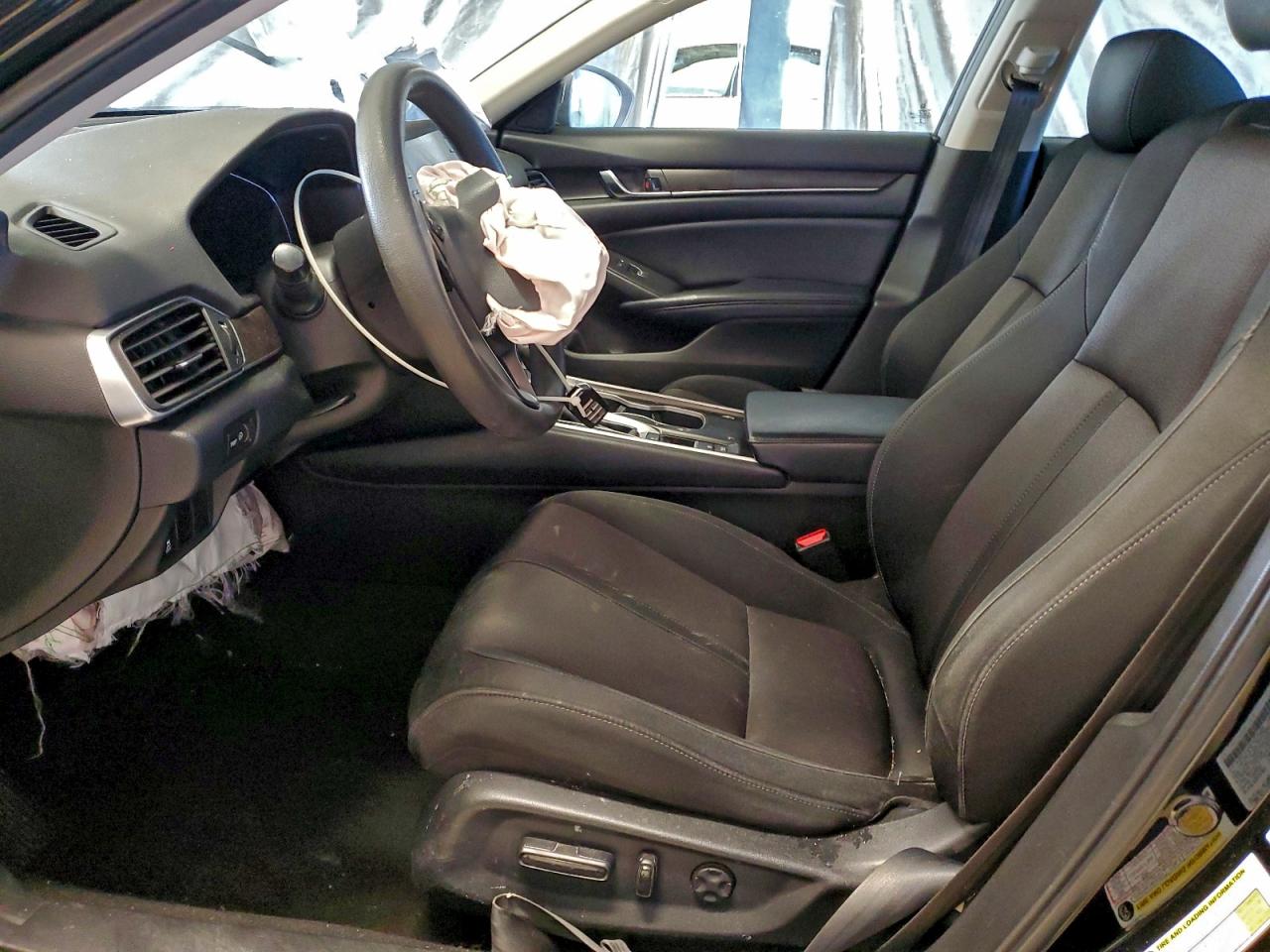 2018 HONDA ACCORD EX photo 7