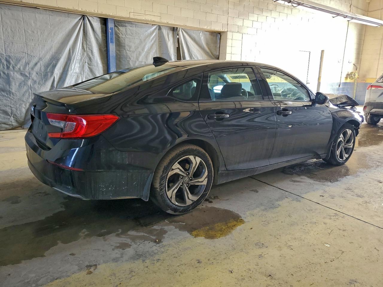 2018 HONDA ACCORD EX photo 3