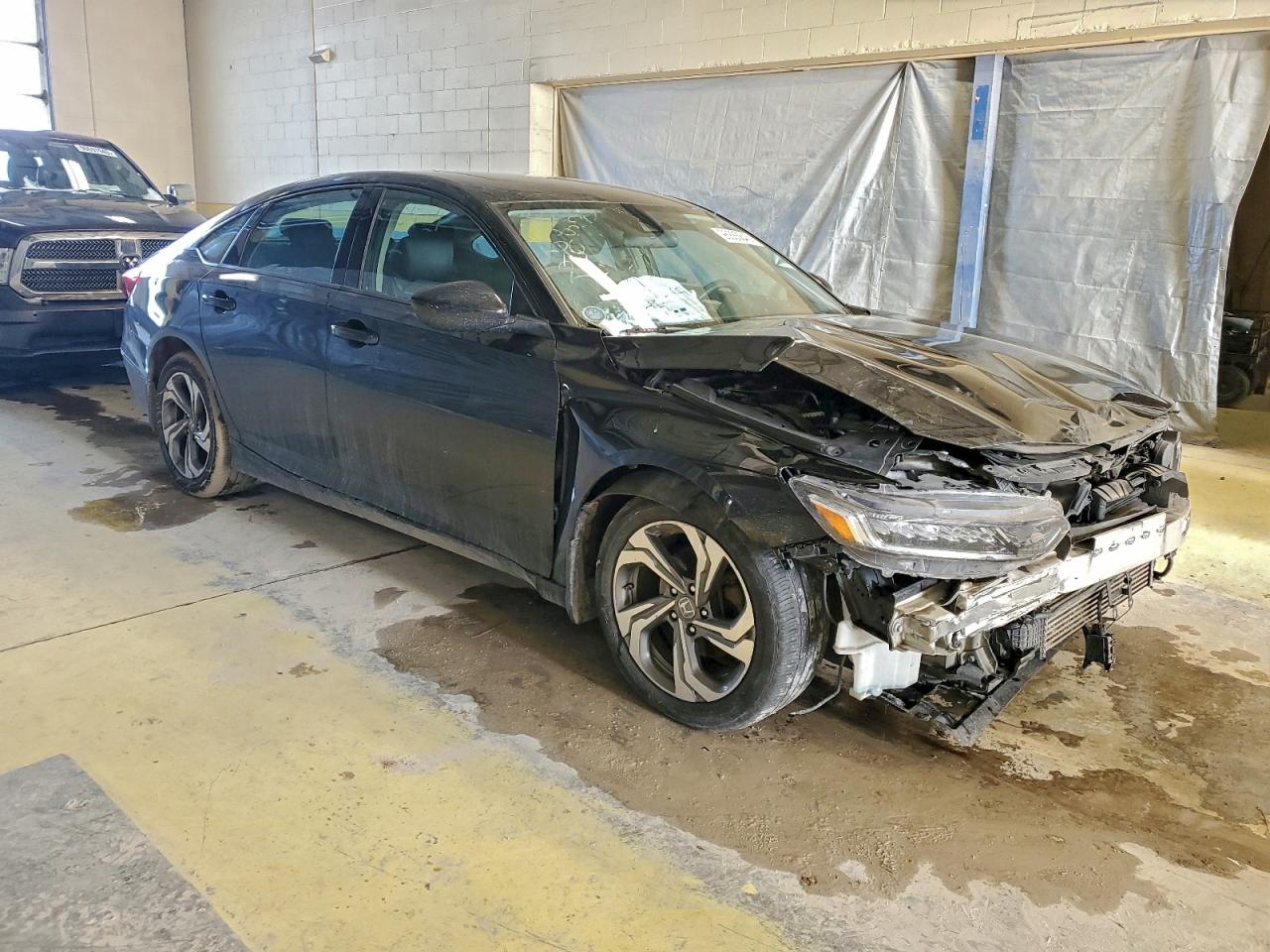 2018 HONDA ACCORD EX photo 4