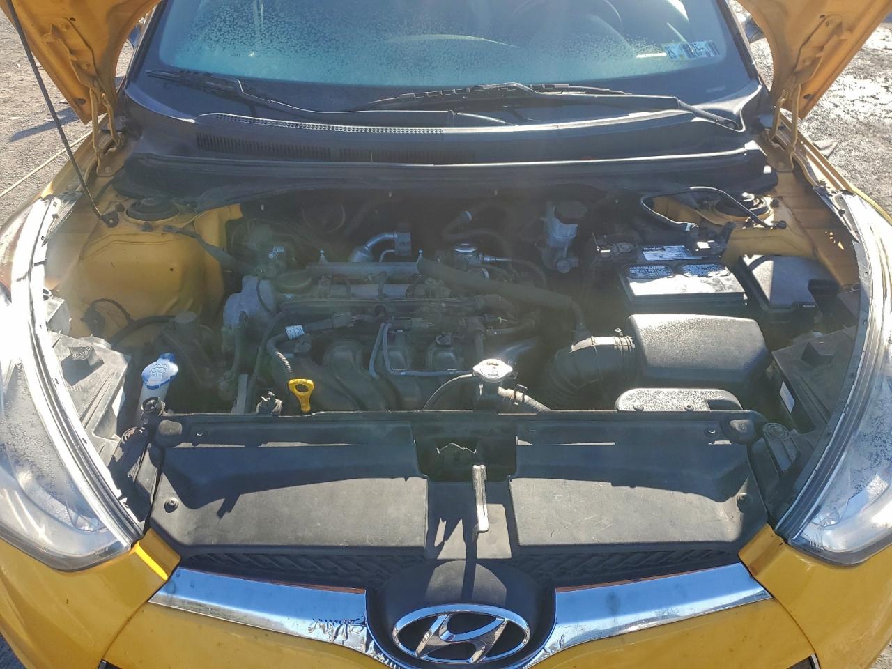 2013 HYUNDAI VELOSTER photo 11