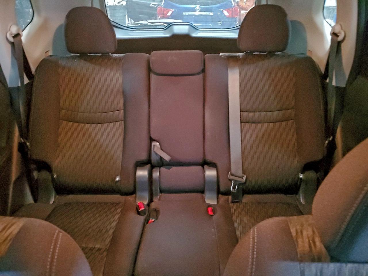 2019 NISSAN ROGUE S photo 10