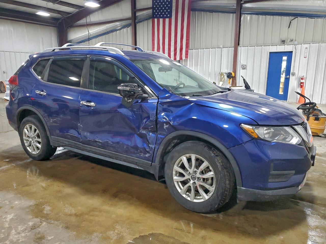 2019 NISSAN ROGUE S photo 4