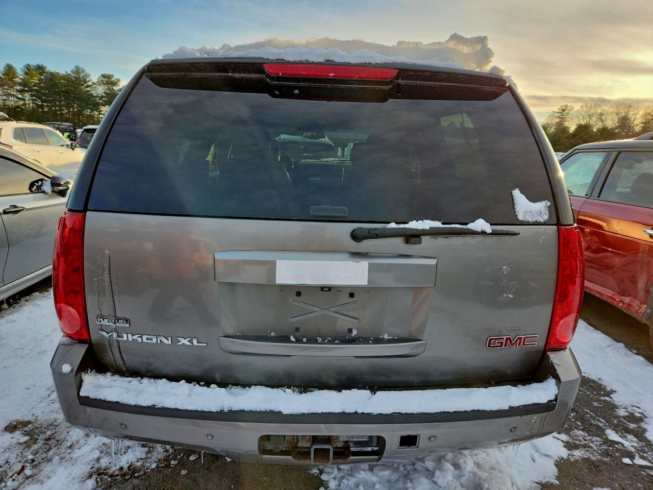 2012 GMC YUKON XL K1500 SLT photo 6