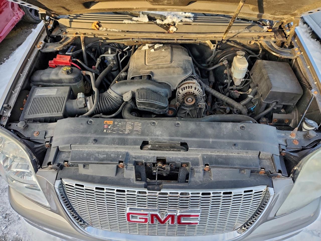 2012 GMC YUKON XL K1500 SLT photo 12