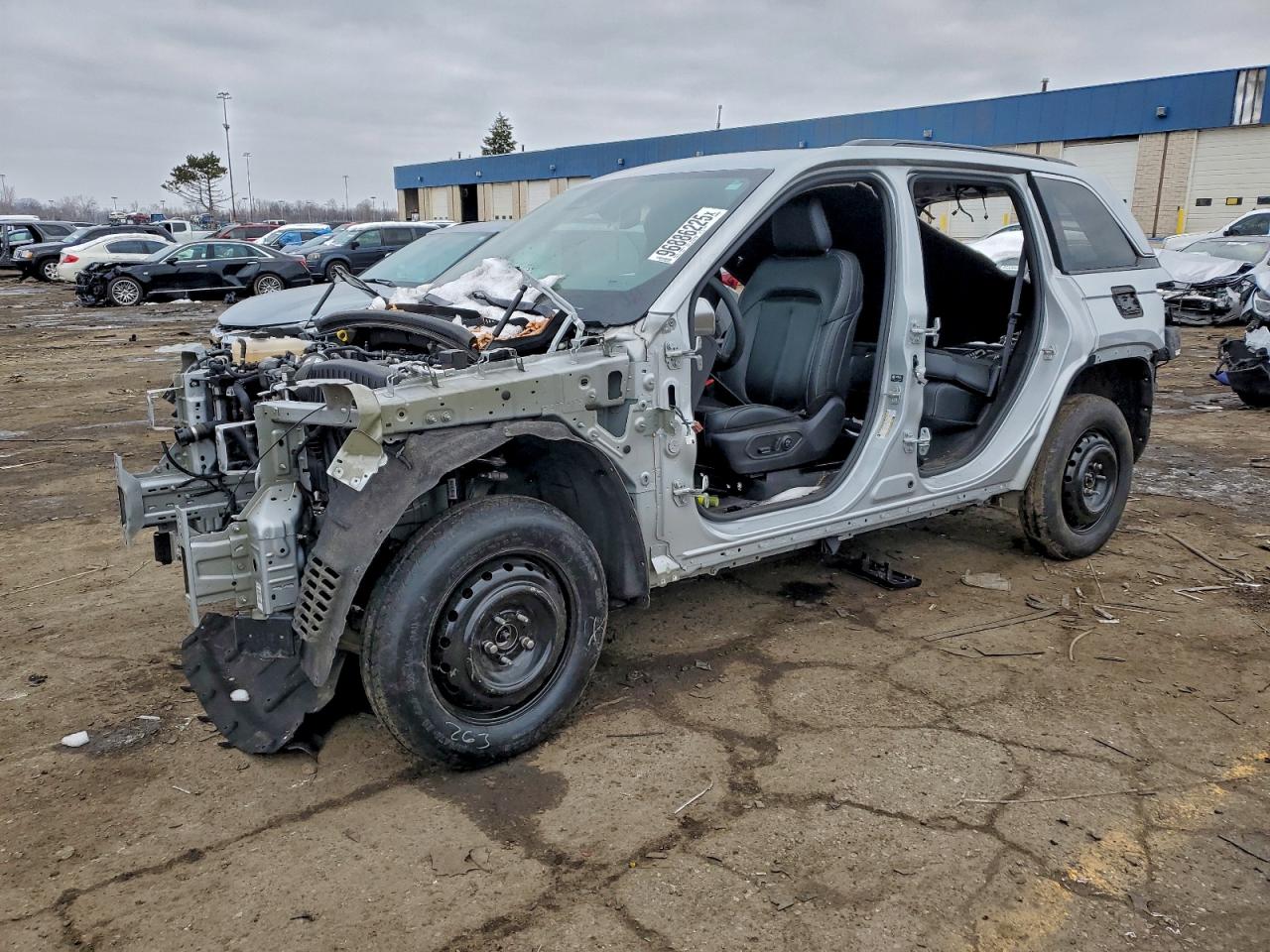 2024 JEEP GRAND CHEROKEE