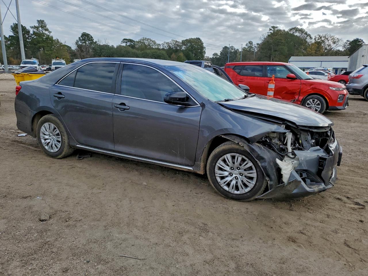 2012 TOYOTA CAMRY BASE photo 4
