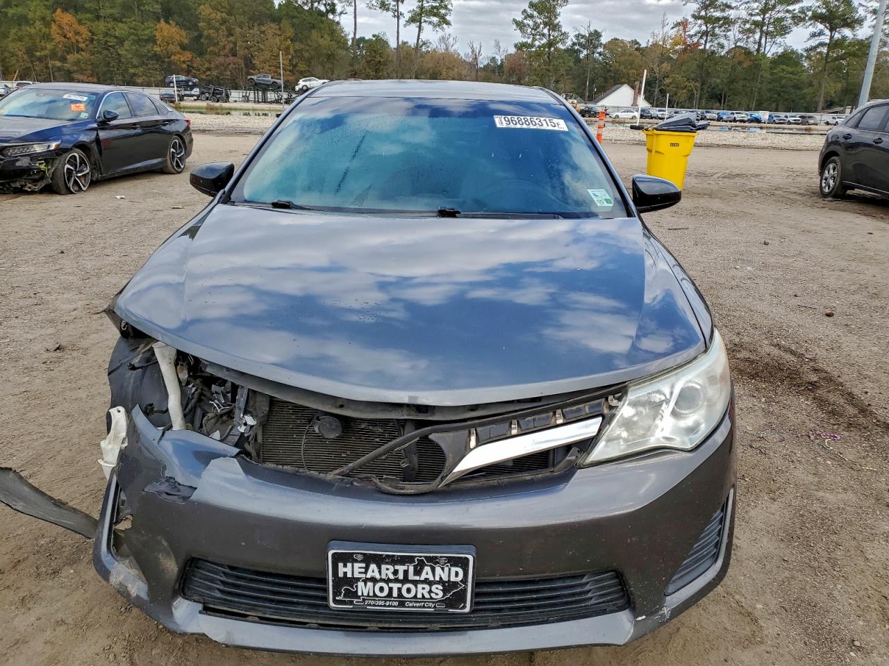 2012 TOYOTA CAMRY BASE photo 5