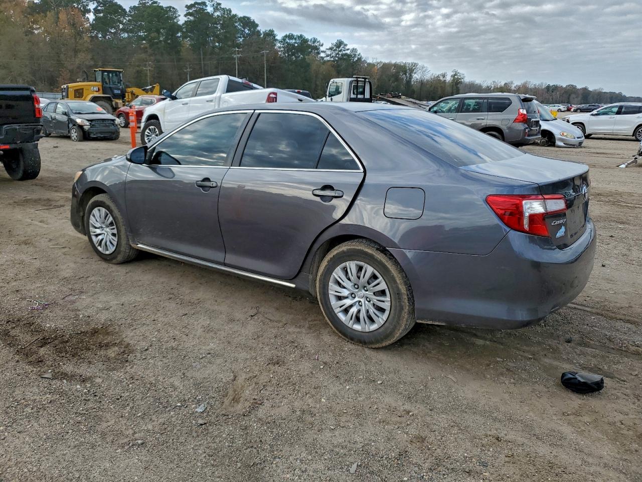 2012 TOYOTA CAMRY BASE photo 2