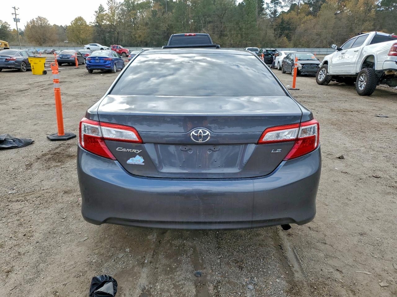 2012 TOYOTA CAMRY BASE photo 6