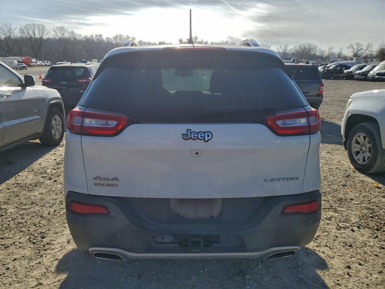 2018 JEEP CHEROKEE LIMITED photo 6