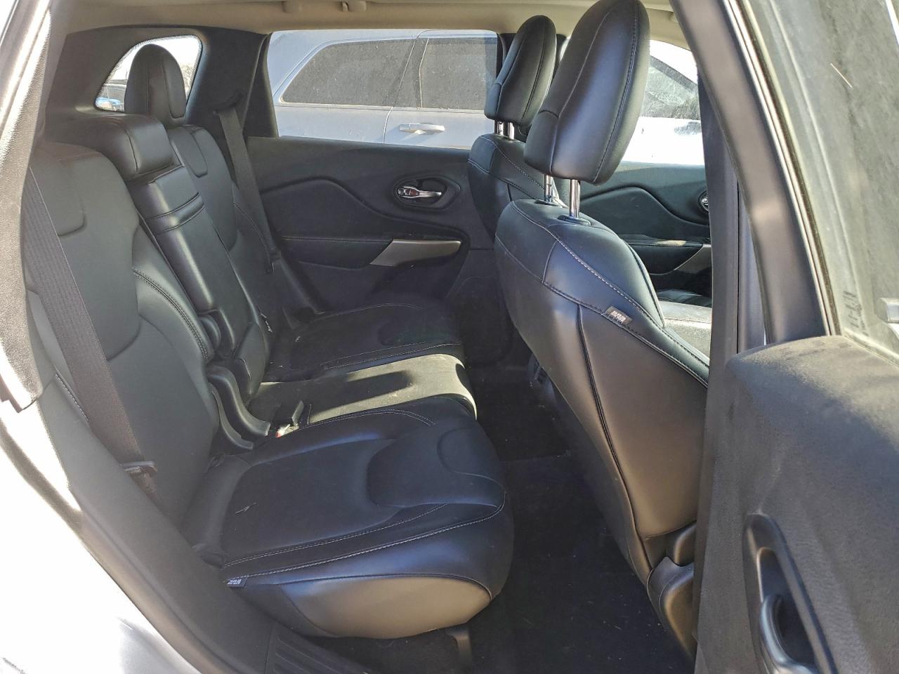 2018 JEEP CHEROKEE LIMITED photo 11