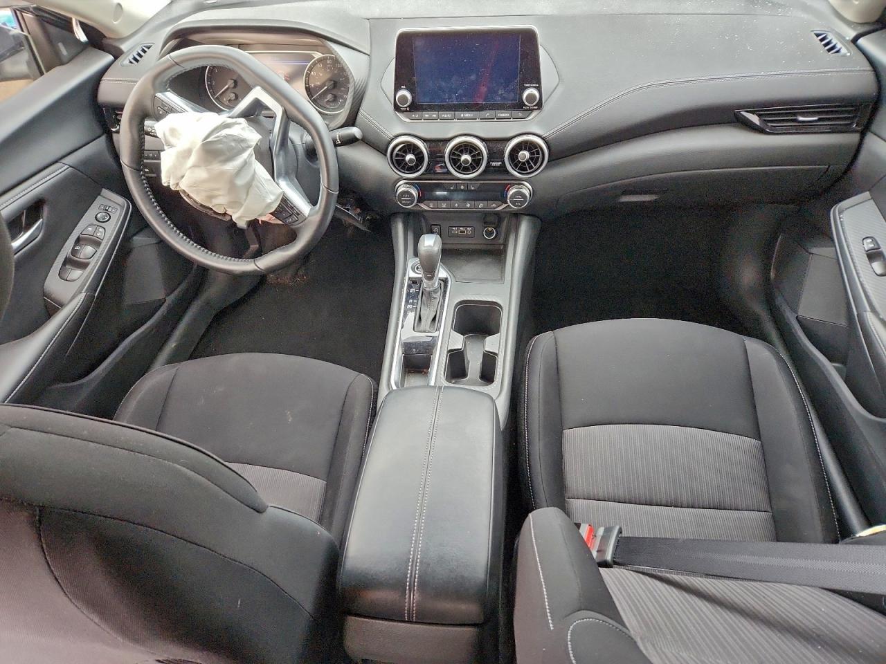 2025 NISSAN SENTRA SV photo 8