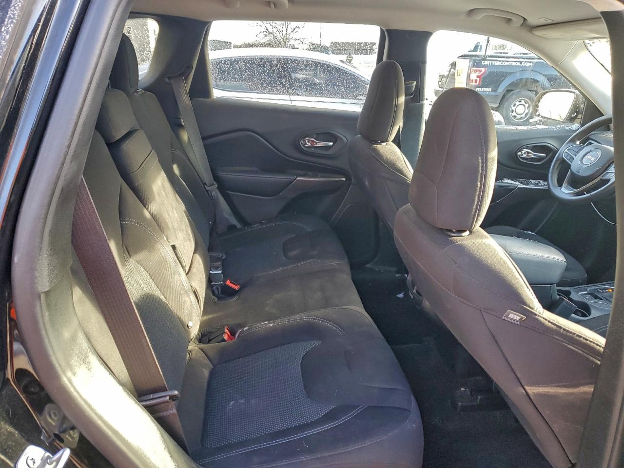 2019 JEEP CHEROKEE LATITUDE photo 11