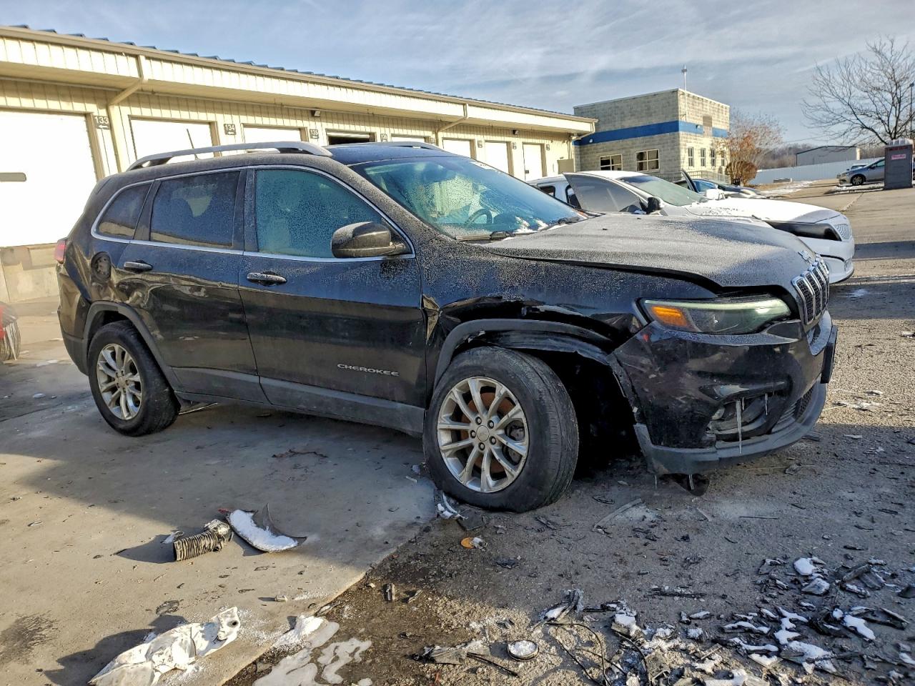2019 JEEP CHEROKEE LATITUDE photo 4