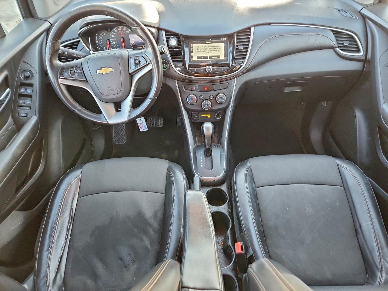 2017 CHEVROLET TRAX 1LT photo 8