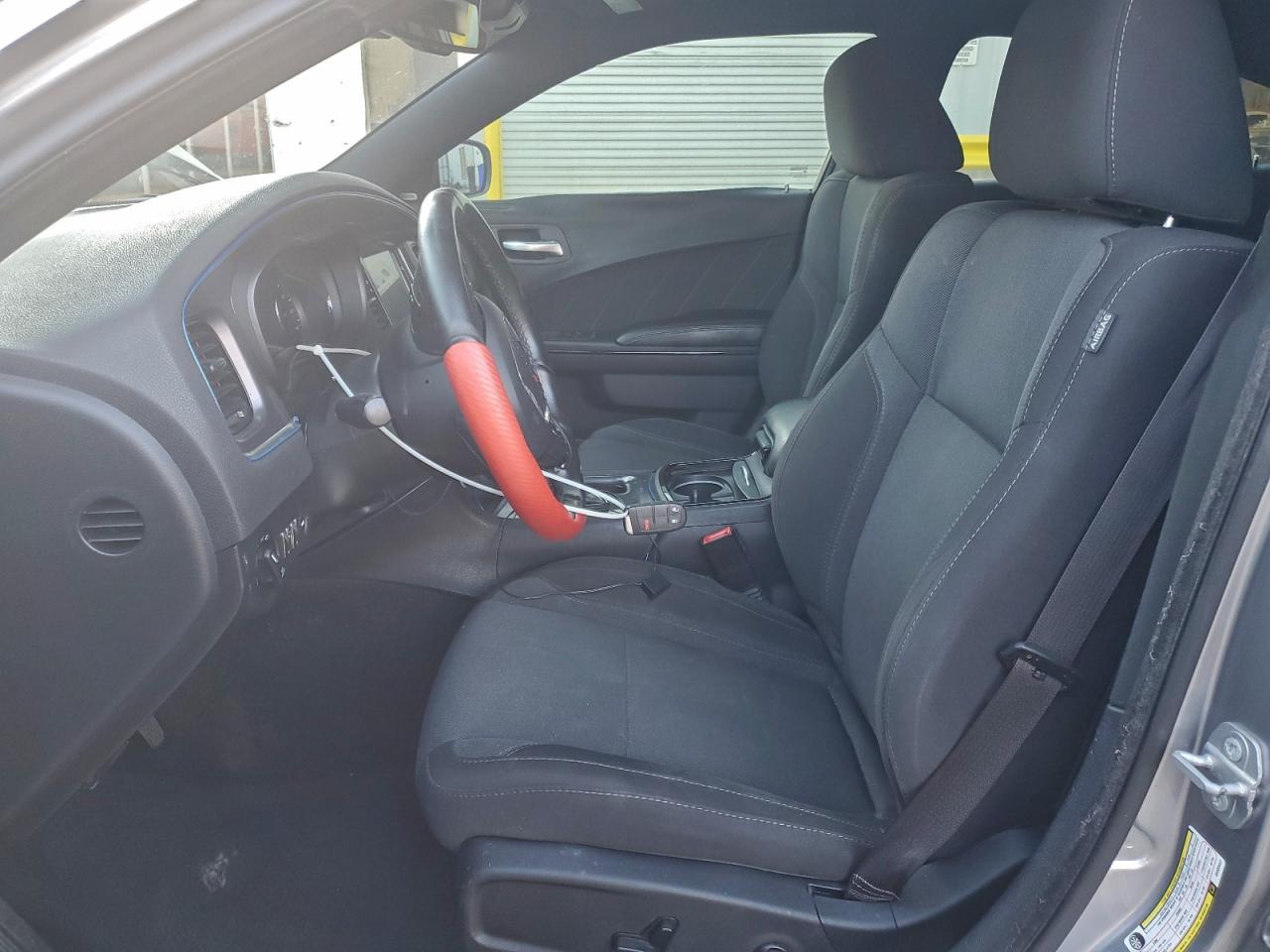 2016 DODGE CHARGER SXT photo 7