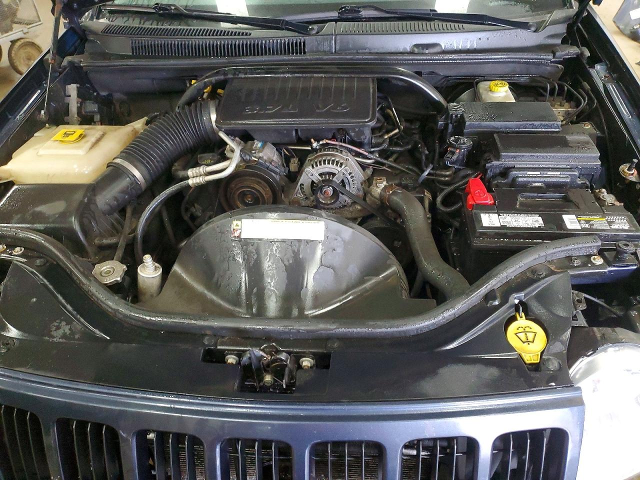 2010 JEEP GRAND CHEROKEE LAREDO photo 12