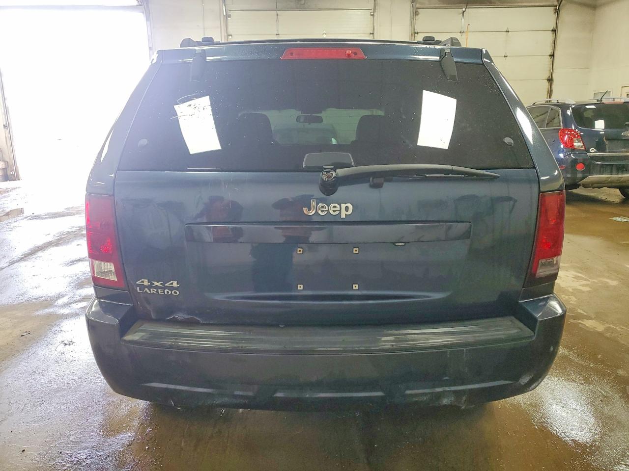 2010 JEEP GRAND CHEROKEE LAREDO photo 6