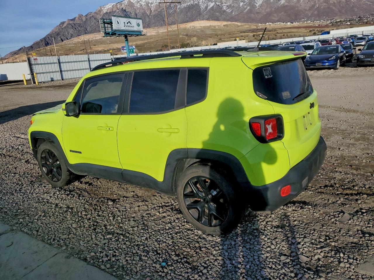 2017 JEEP RENEGADE LATITUDE photo 4