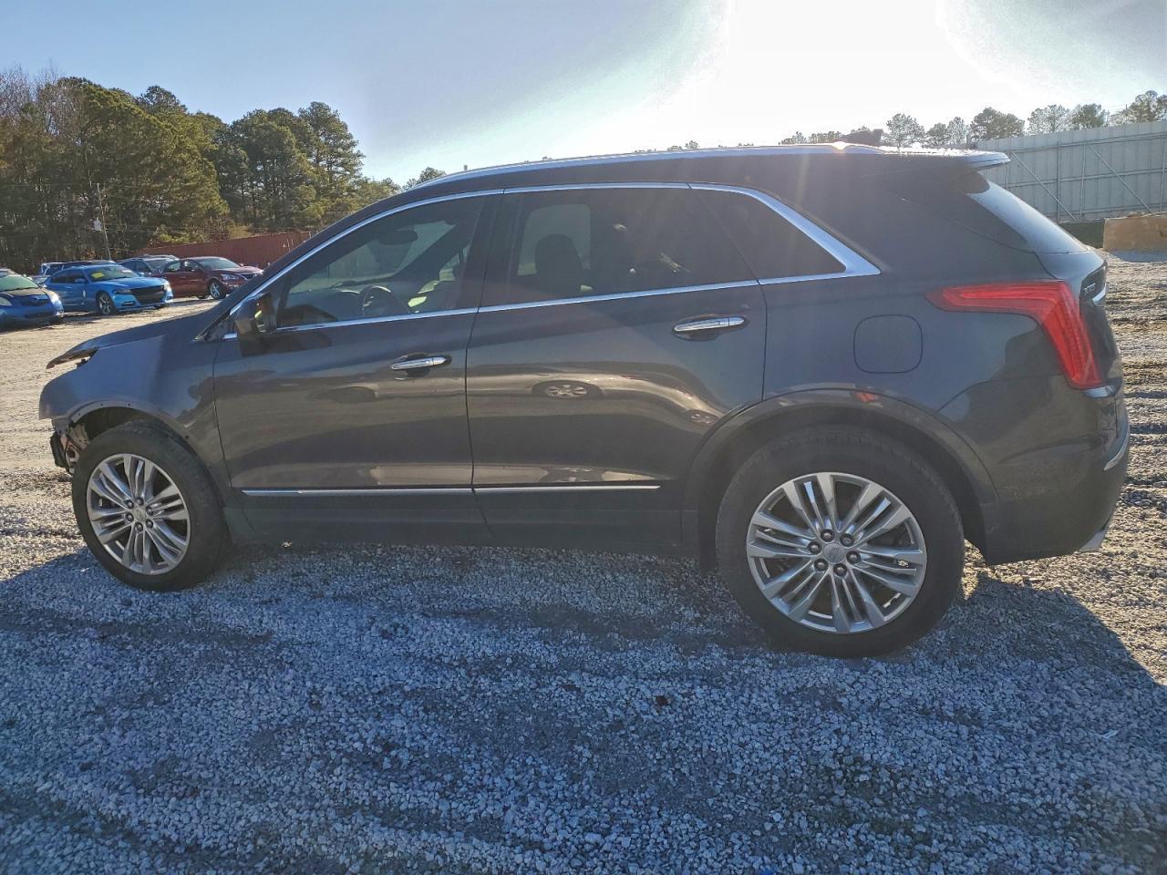 2017 CADILLAC XT5 PREMIUM LUXURY photo 4