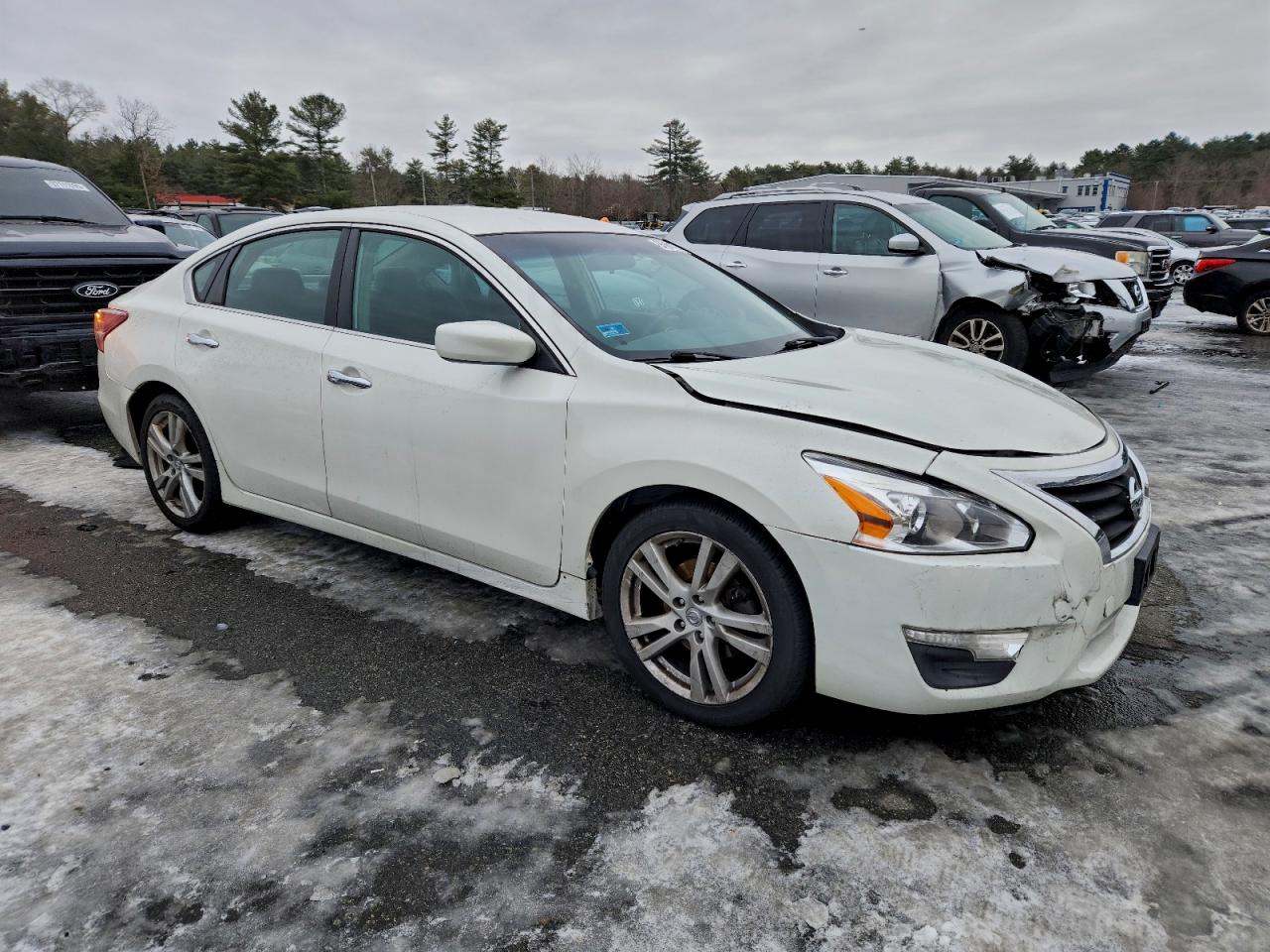 2013 NISSAN ALTIMA photo 4