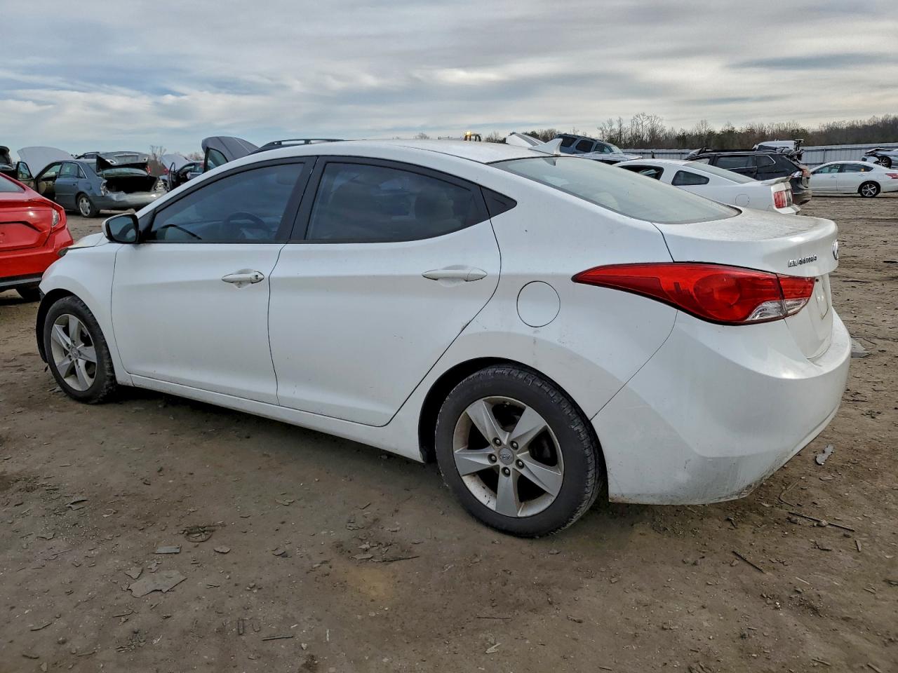 2013 HYUNDAI ELANTRA GLS photo 2