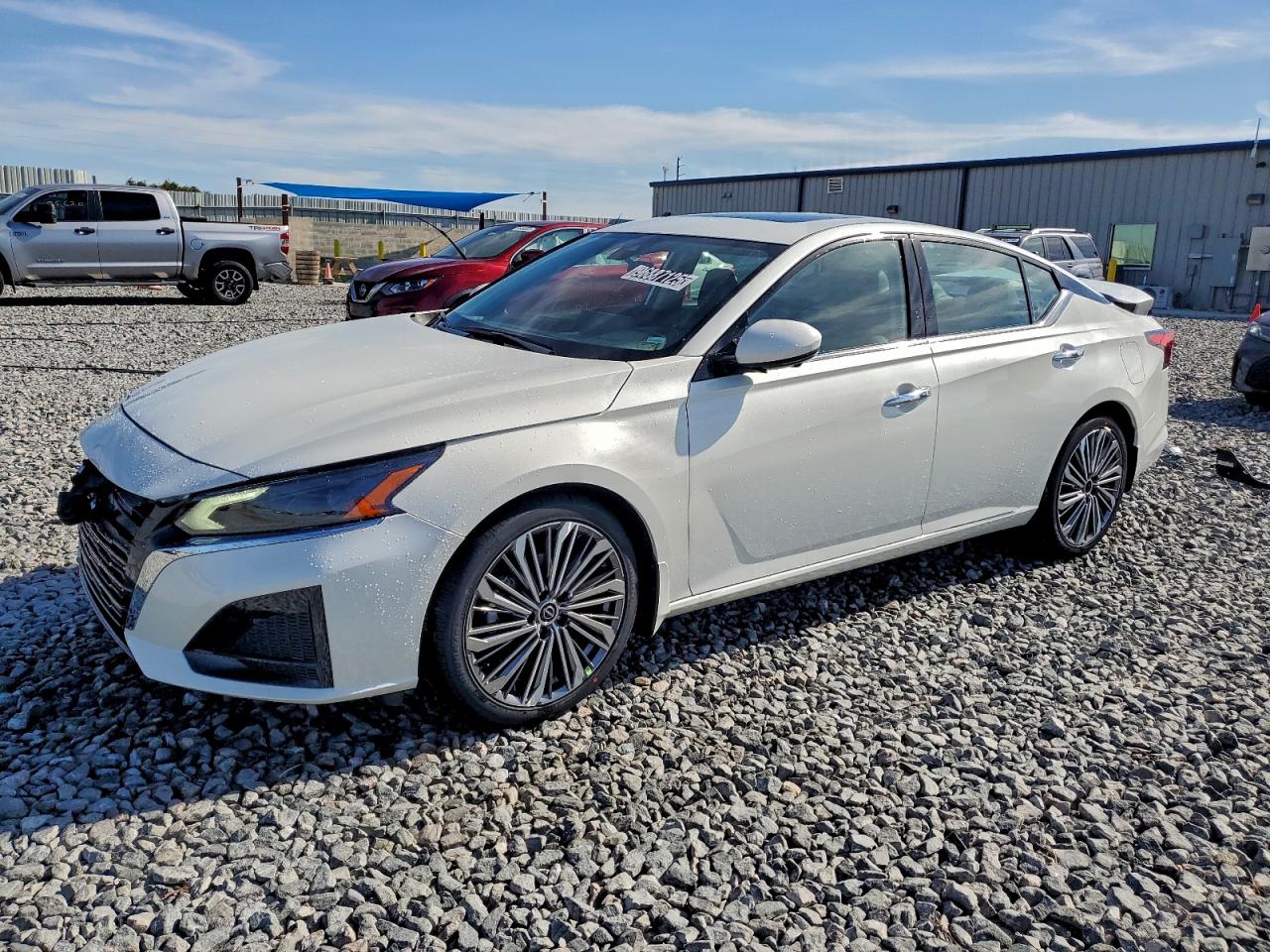 2025 NISSAN ALTIMA