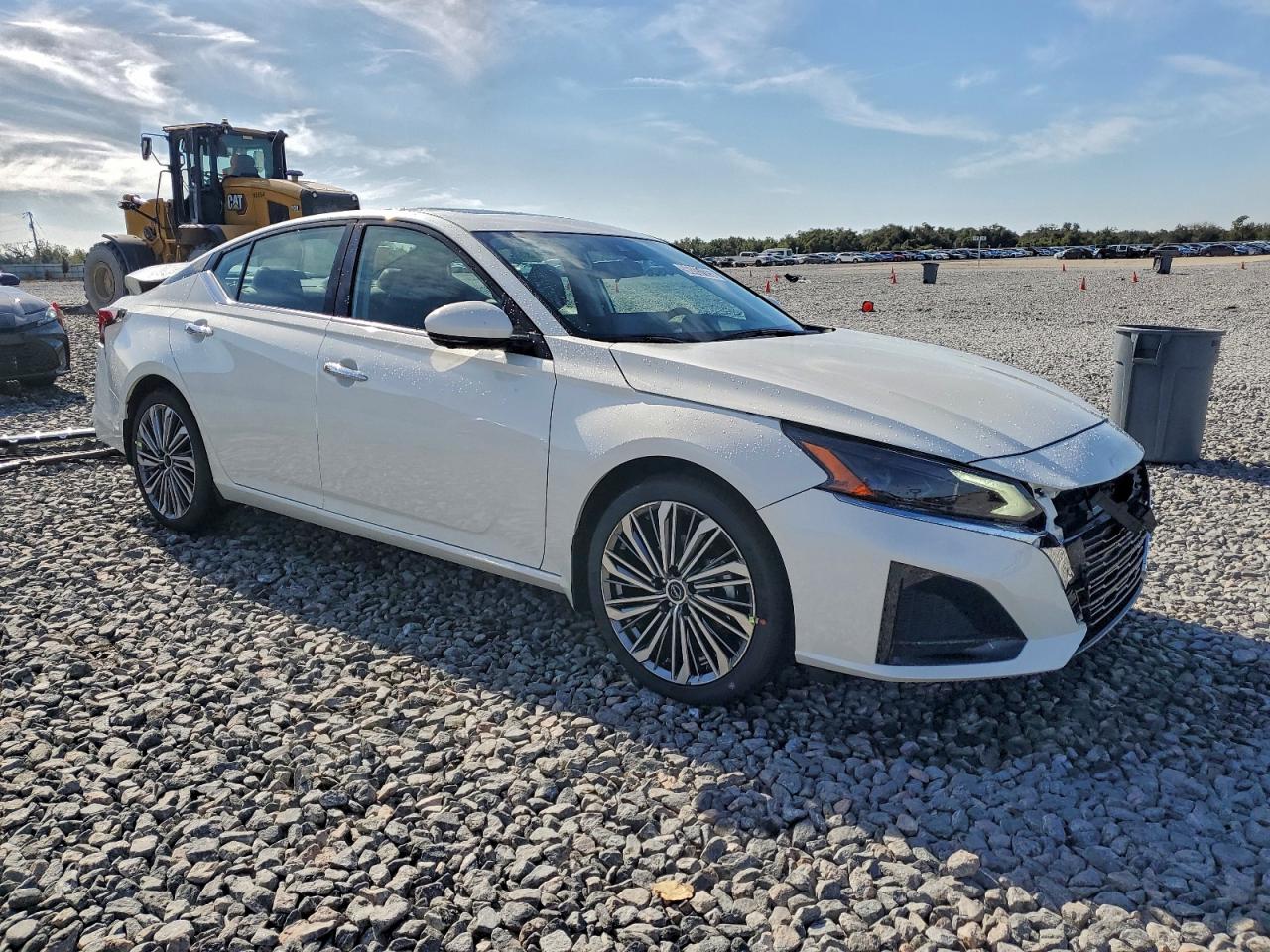 2025 NISSAN ALTIMA SL photo 4