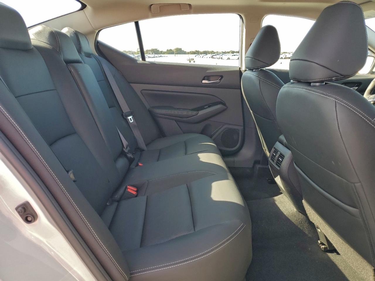 2025 NISSAN ALTIMA SL photo 10