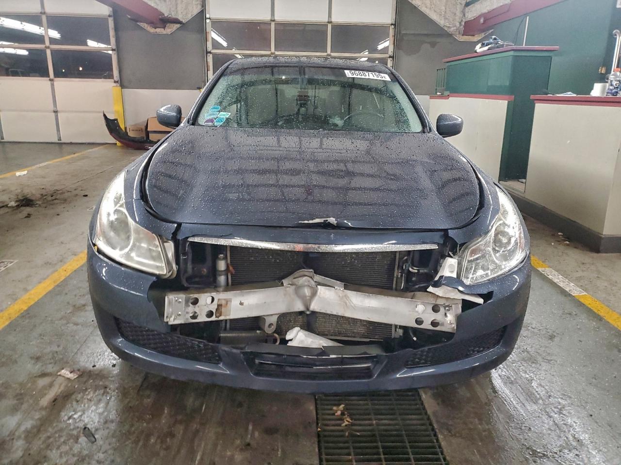 2009 INFINITI G37 photo 5